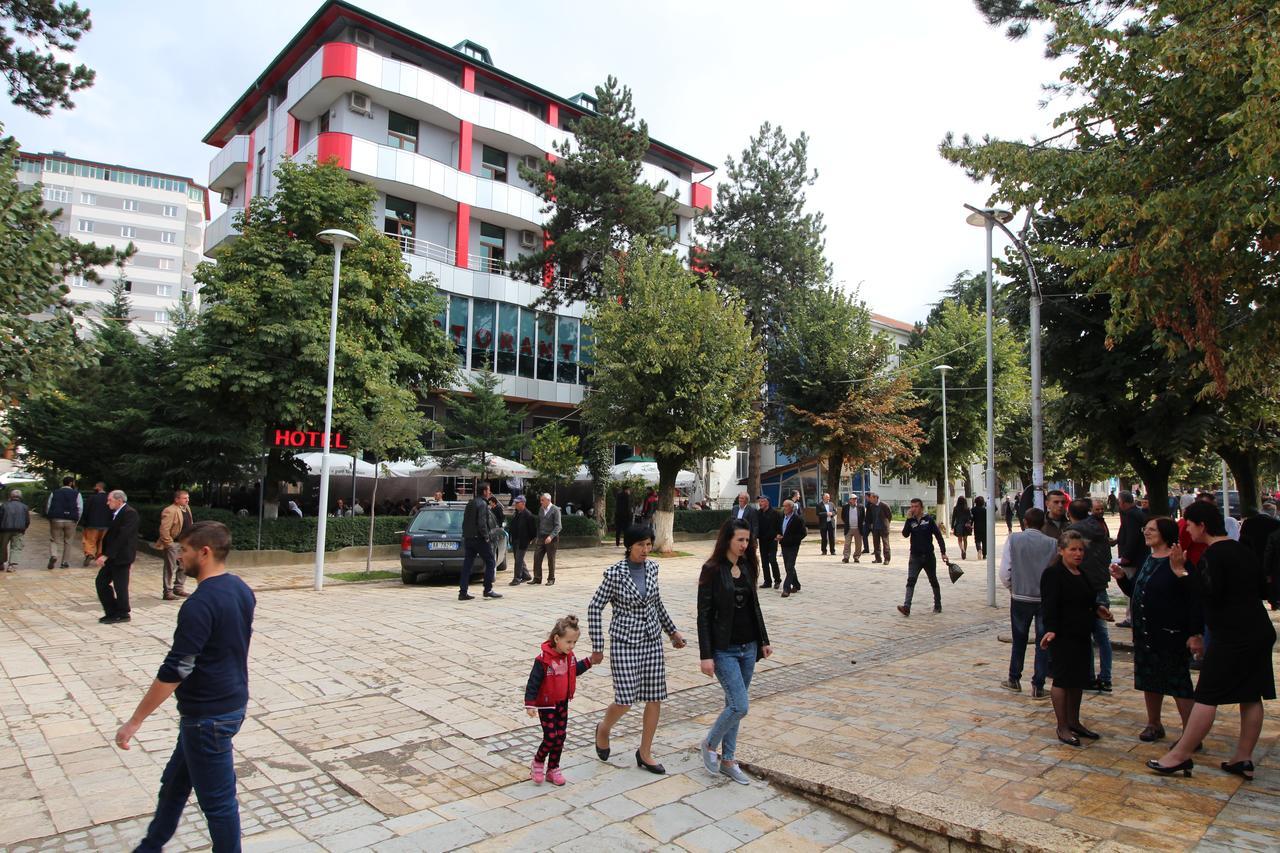 Hotel Piazza Peshkopi Exterior foto