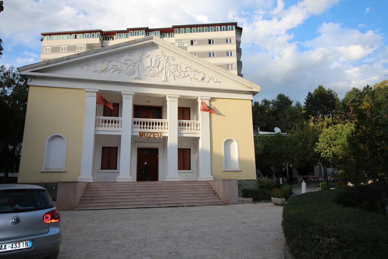 Hotel Piazza Peshkopi Exterior foto