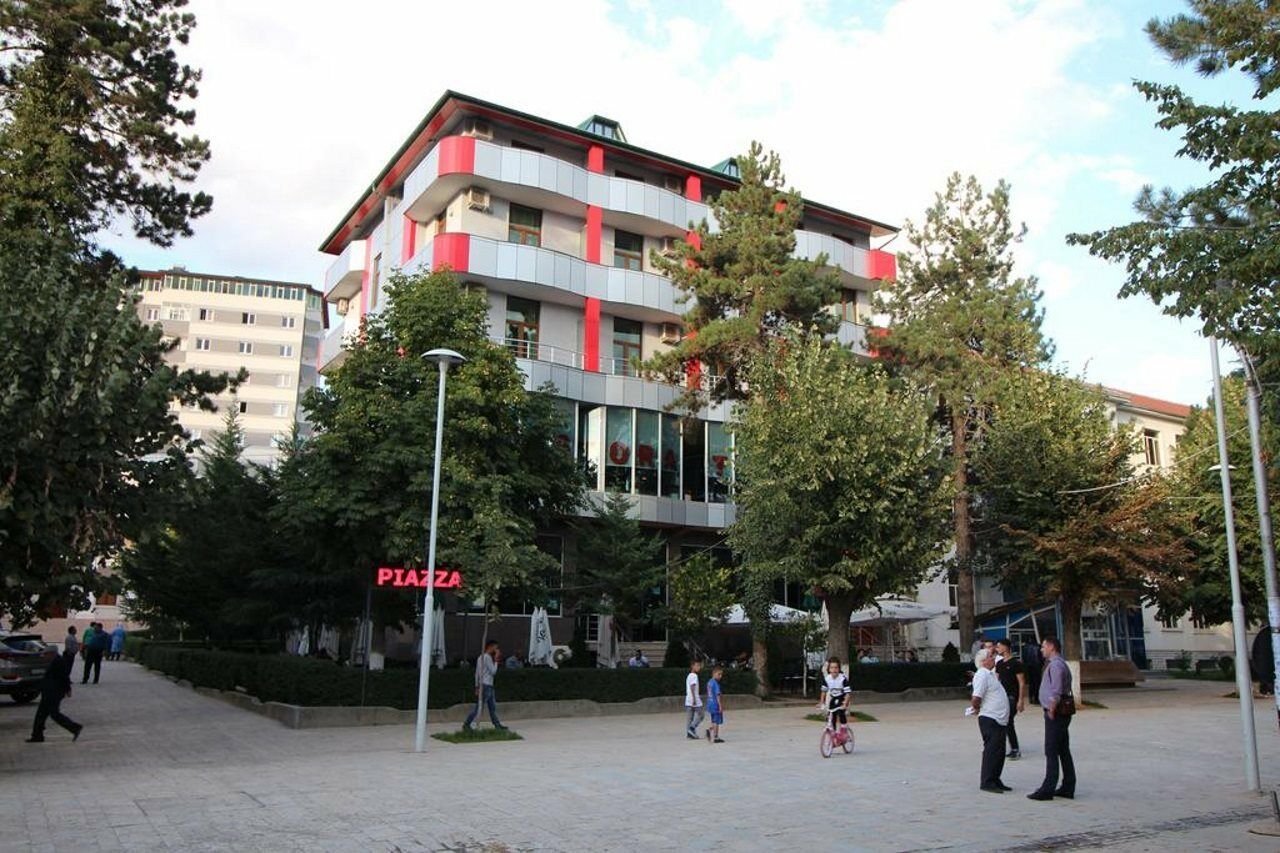 Hotel Piazza Peshkopi Exterior foto